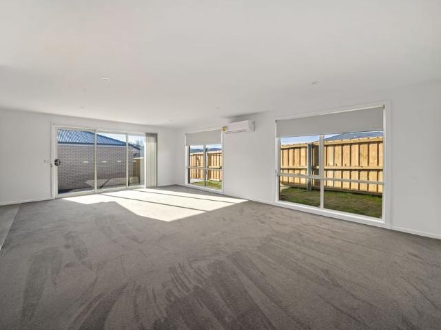 Modern, Sunny and Low maintenance Living