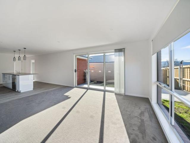 Modern, Sunny and Low maintenance Living