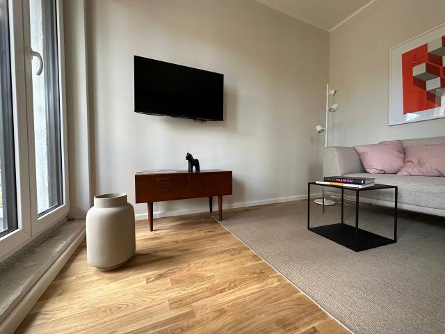Modern Park side Luxury 2 Room Apartment in Villa Ensemble Potsdam, Potsdam Amsterdam Apartments for Rent