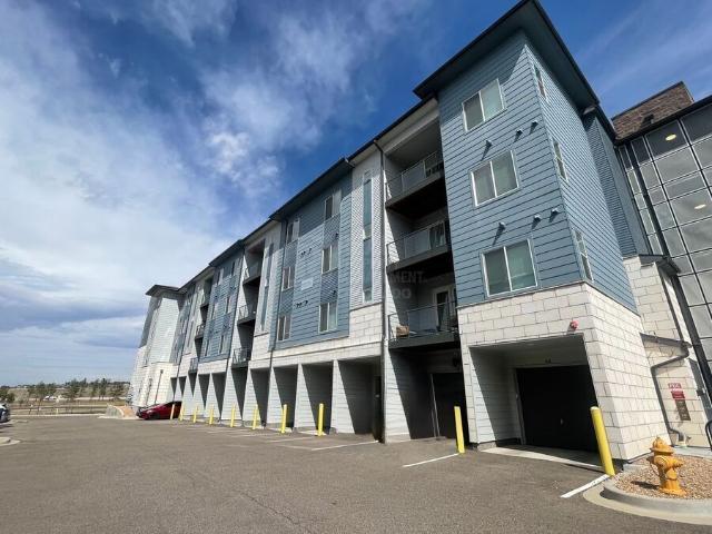 Modern Parker Condo with Clubhouse Access