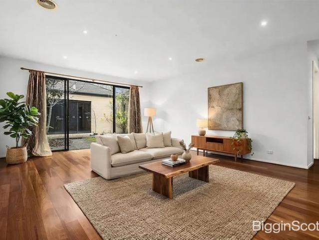 Modern Parkside Living in a Prime Clayton South Location