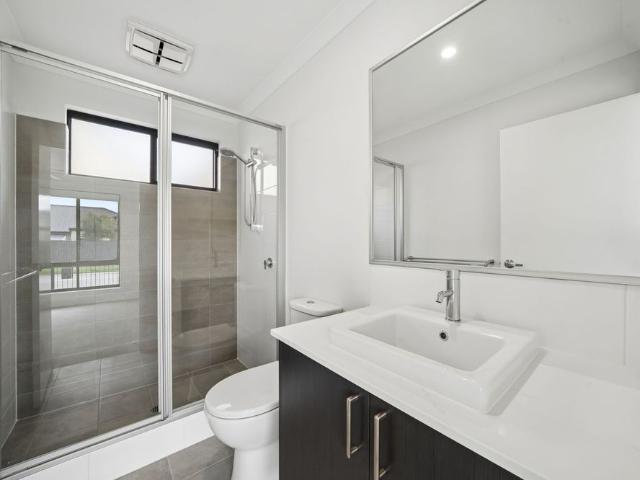 Modern Parkside Living in Baldivis Parks Estate