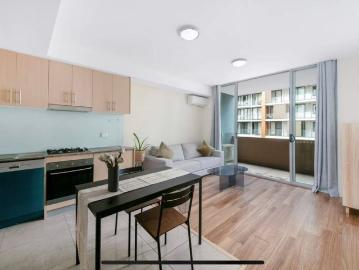 MODERN PARTLY FURNISHED ONE BEDROOM APARTMENT