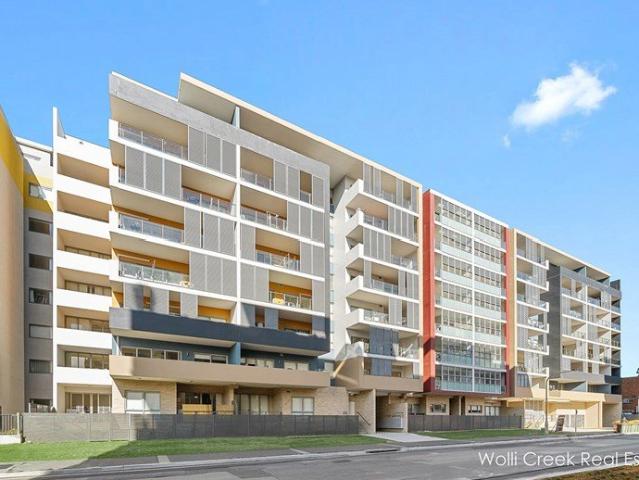 MODERN PARTLY FURNISHED ONE BEDROOM APARTMENT