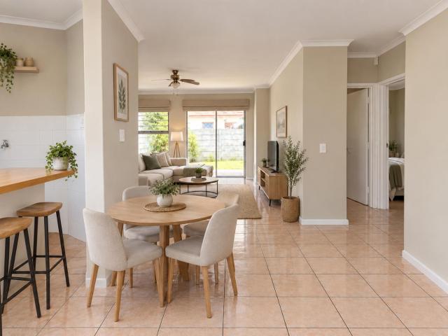 Modern & Pet Friendly 2 Bedroom Home with Garage