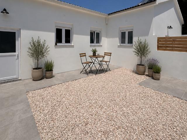 Modern & Peaceful 1 Bedroom in Lourinhã Portugal