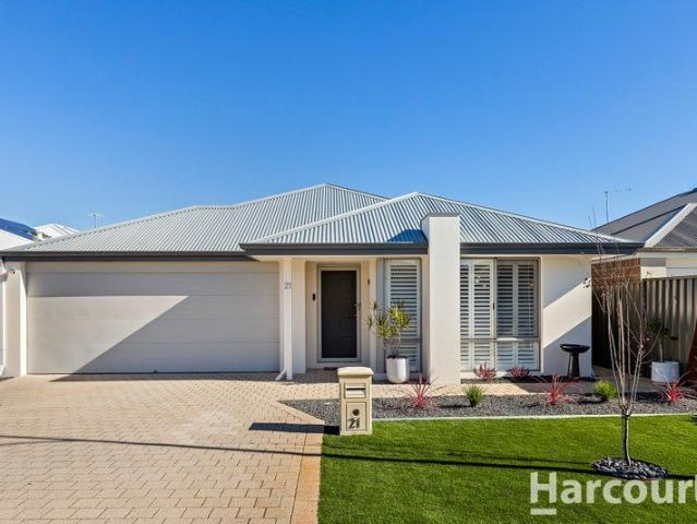 Modern, Peaceful & Effortlessly Low Maintenance Living