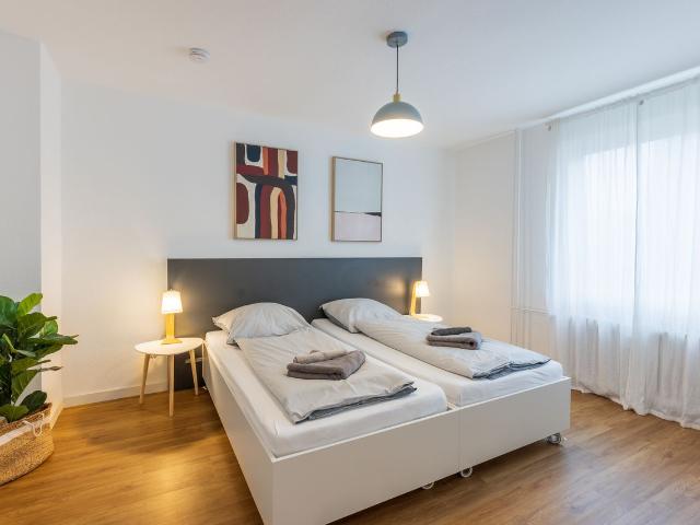 Modern, perfect home Duisburg, Duisburg Amsterdam Apartments for Rent