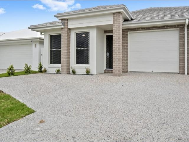 Modern Pimpama Living with Space, Style & Convenience