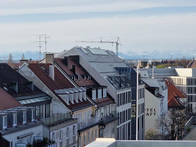 Modern, practical, central, extraordinary, Munchen Amsterdam Apartments for Rent
