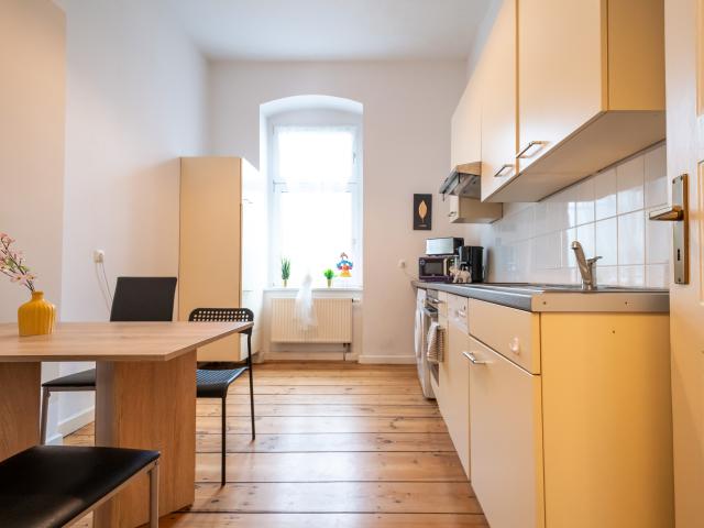 Modern & pretty apartment in Lichtenberg Berlin