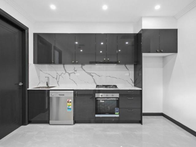 Modern & Private 2 Bedroom Granny Fla!