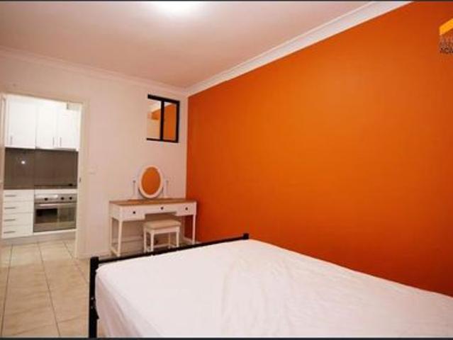 Modern & Private 2 Bedroom Granny Flat in a Prime Location