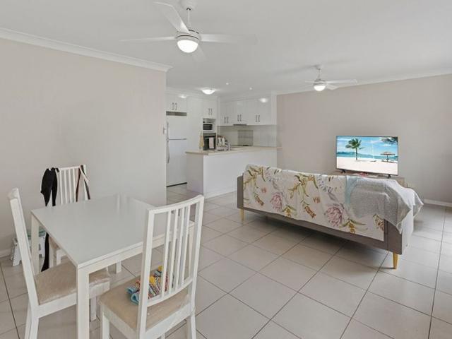 Modern, Private & Convenient – Immaculate Two Bedroom Unit