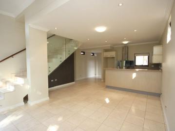 MODERN PRIVATE DUPLEX!