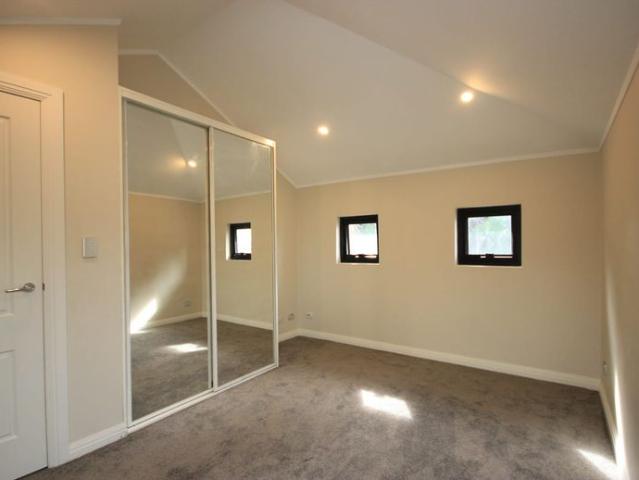MODERN PRIVATE DUPLEX!