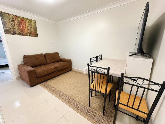Modern & Private Fully Furnished Teenage Retreat
