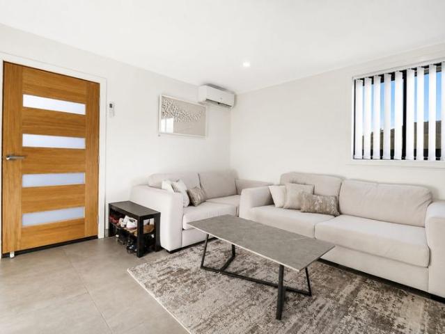 Modern & Private Granny Flat WATER & ELECTRICITY INCLUDED