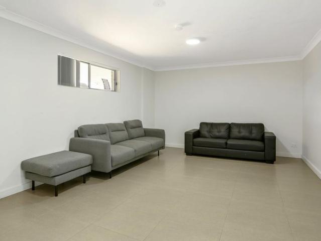 Modern & Private Living Studio