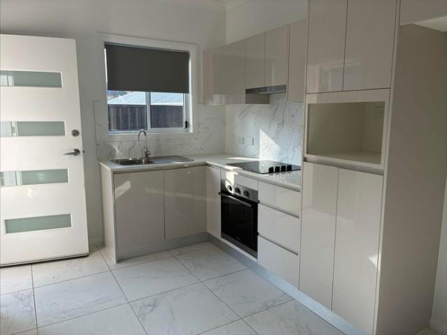 MODERN, PRIVATE & MOVE IN READY GRANNY FLAT
