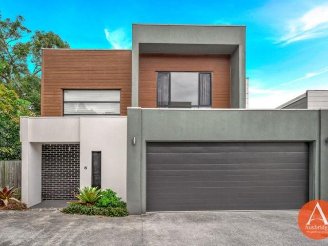 Modern Property in Mansfield State High School Catchment