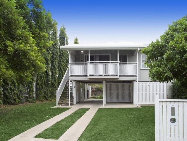 Modern Queenslander in the Heart of Rosslea