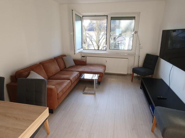 Modern, quiet apartment with good connections to the city center and the Frankfurt trade fair, Frankfurt Amsterdam Apartments for Rent