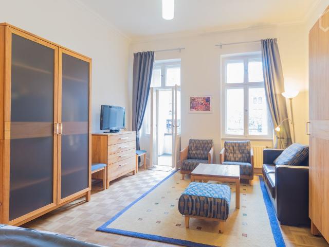 Modern & quiet appartment with balcony near Spree, Berlin Amsterdam Apartments for Rent