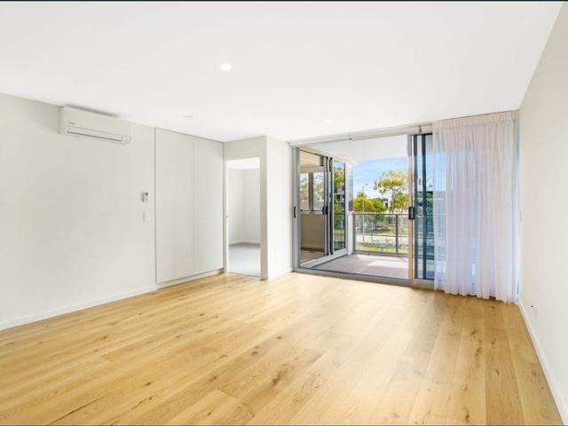 Modern Robina Living with Pool, Gym, Study & Secure Parking