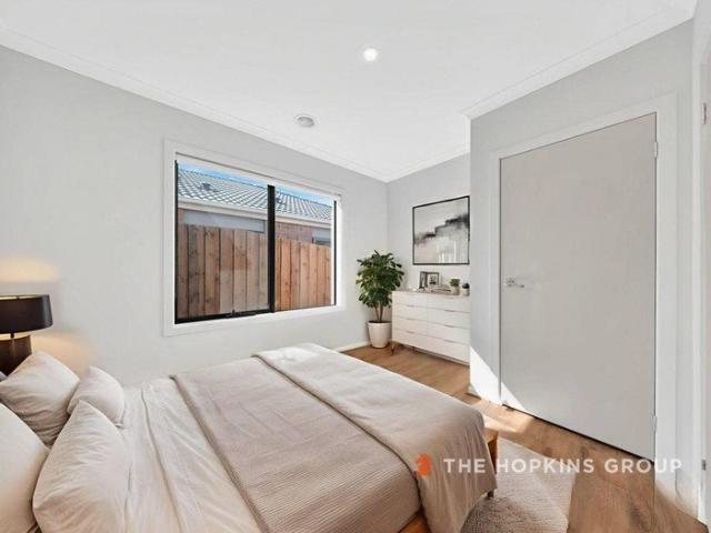 Modern Rooming House in Manor Lakes Ensuite Bedrooms, All Bills Included, Free Wi Fi!