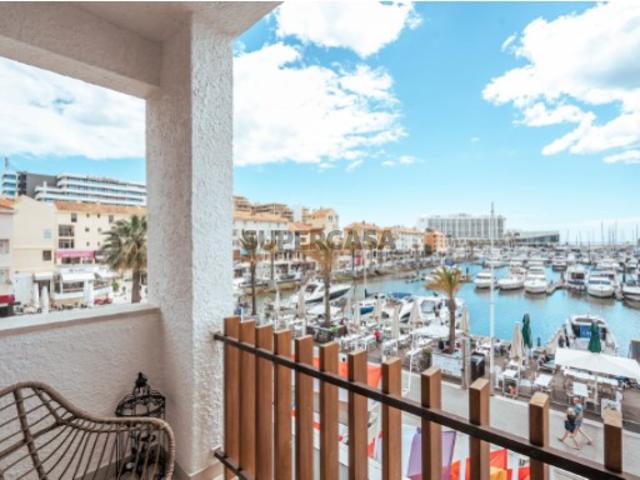 Modern Retreat with Stunning Marina Views in Vilamoura
