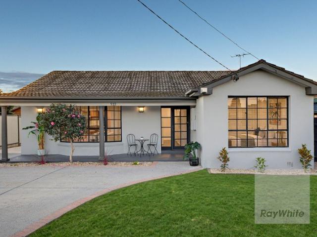 Modern Refresh, Prime Position Move In Ready