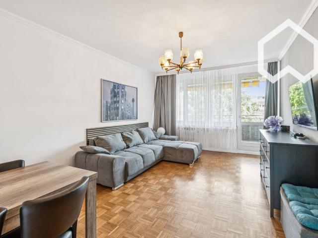 Modern, Renovated Apartment in Düsseldorf – Ideal for Couples or Small Families, Dusseldorf Amsterdam Apartments for Rent