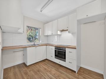 Modern Renovated Apartment Living in the Heart of Glendalough