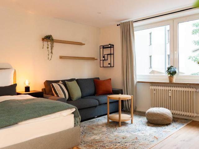 Modern Renovated Apartment Steps from Sendlinger Tor & Munich City Center