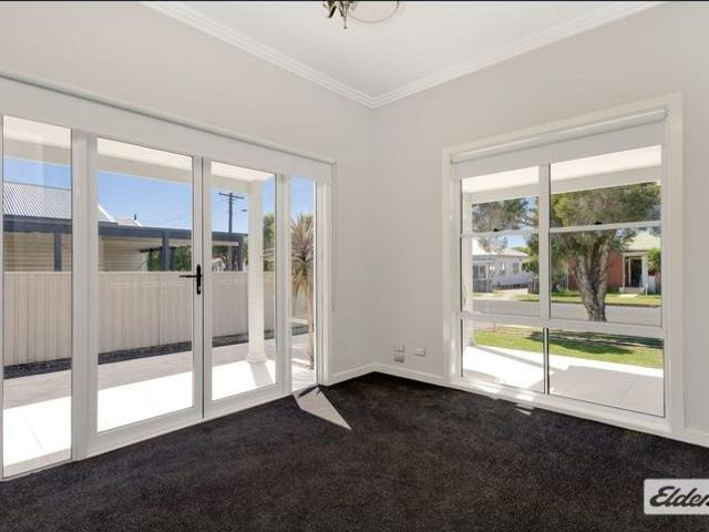 Modern, renovated family home!