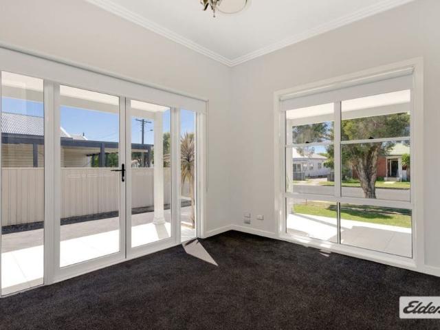Modern, renovated family home!