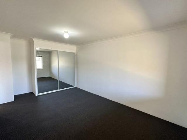 Modern renovated 2 bedroom, 1 bathroom unit in East Lismore