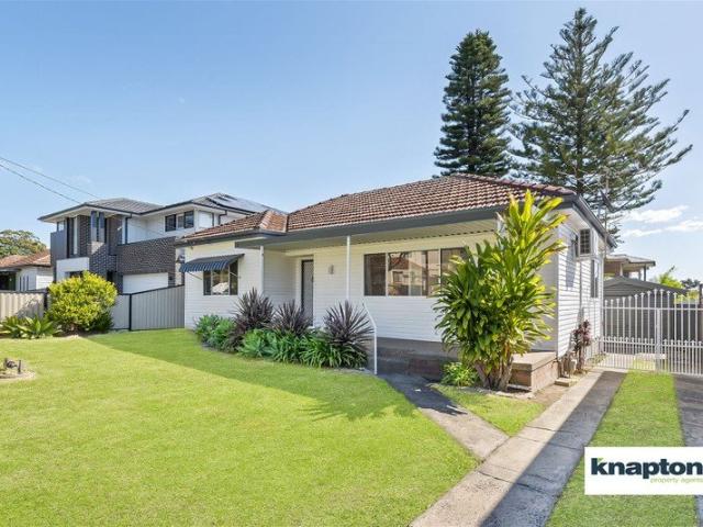 MODERN RENOVATED 4 BEDROOM HOME