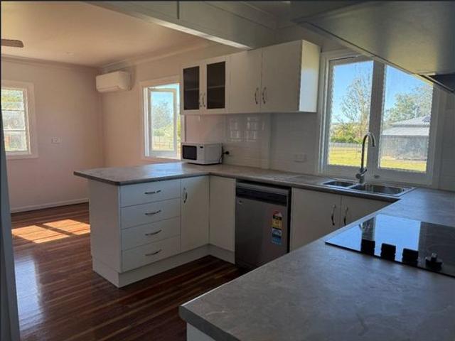 Modern Renovations, Large Block Convenient Location
