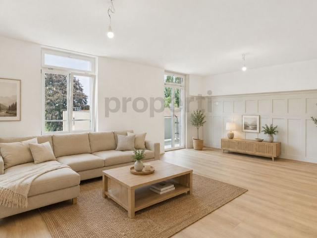 Modern renovierte 4.5 Zimmer Maisonette mit Balkon in Rheineck