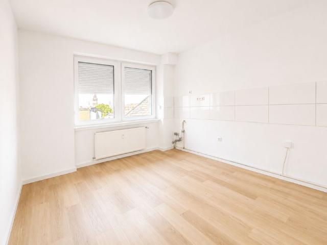 Modern renovierte 3 Zimmer Wohnung in zentraler Innenstadtlage