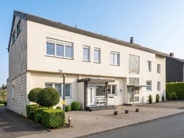 Modern renovierte 3 Zimmerwohnung mit Einbauküche und PKW Stellplatz in Bielefeld Senne