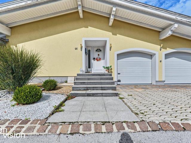 Modern renovierter Bungalow in Vomp, 5 Zimmer, Garten, 2 Garagen, Top Ausstattung!