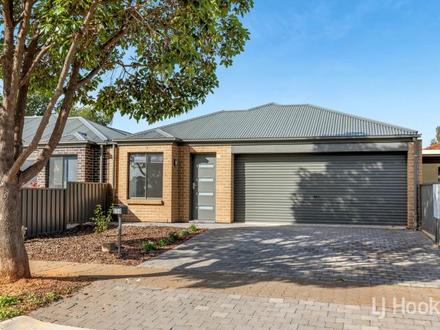 MODERN RESERVE FRONT LIVING IN A PRIME FAMILY LOCATION