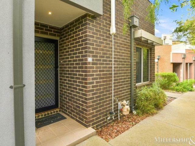 Modern Residence In Central Mernda!