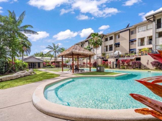 MODERN RESORT STYLE LIVING