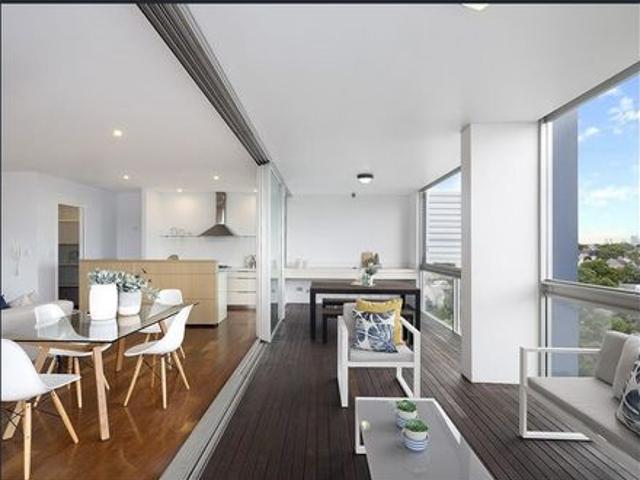 Modern Resort Style Living in the Heart of Camperdown 1 week rent
