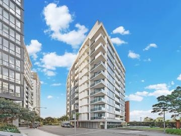 Modern Riverside Living in the Heart of Wolli Creek