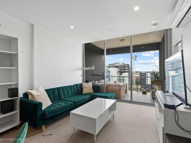 Modern Riverside Living in the Heart of West End